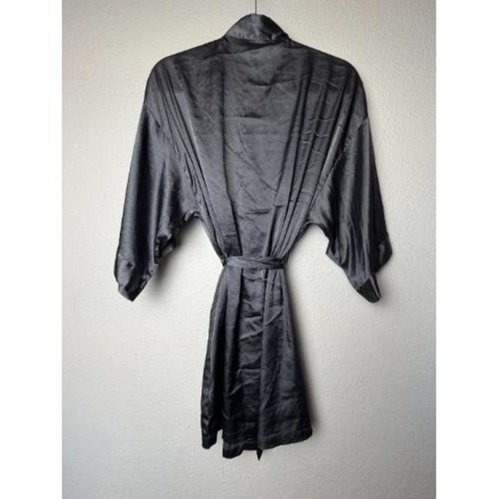 Victorias Secret Satin Kimono Robe Womens Medium Black Tie Belted 3/4 Sleeve - Picture 4 of 12